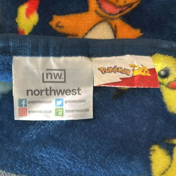 Northwest Pokemon Characters Fleece Blanket Size 48 x 42 inches - Picture 5 of 7